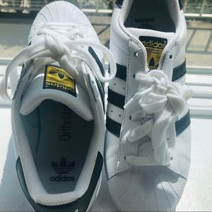 SUPERSTAR ADIDAS CLOUD WHITE WITH BLACK